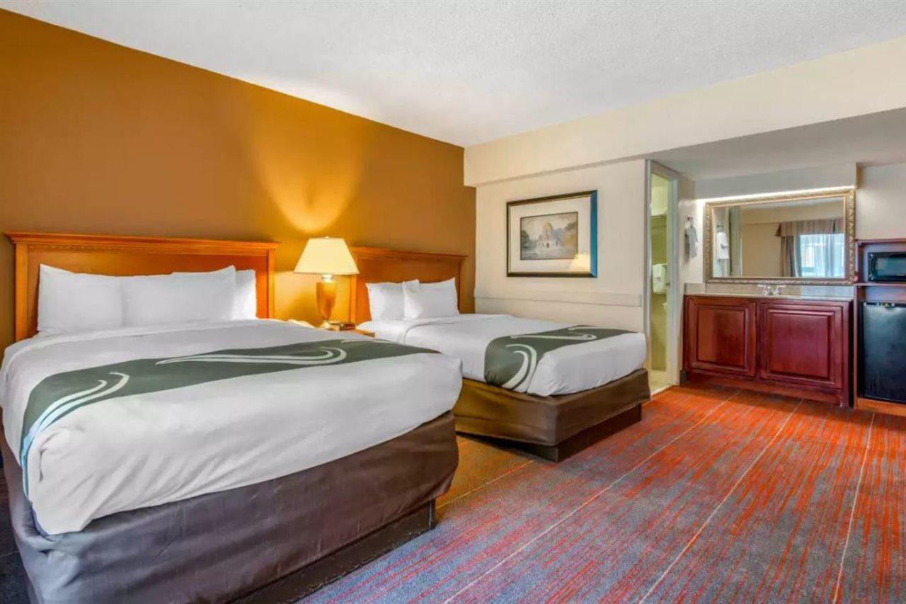 Quality Inn Savannah Historic District Екстериор снимка