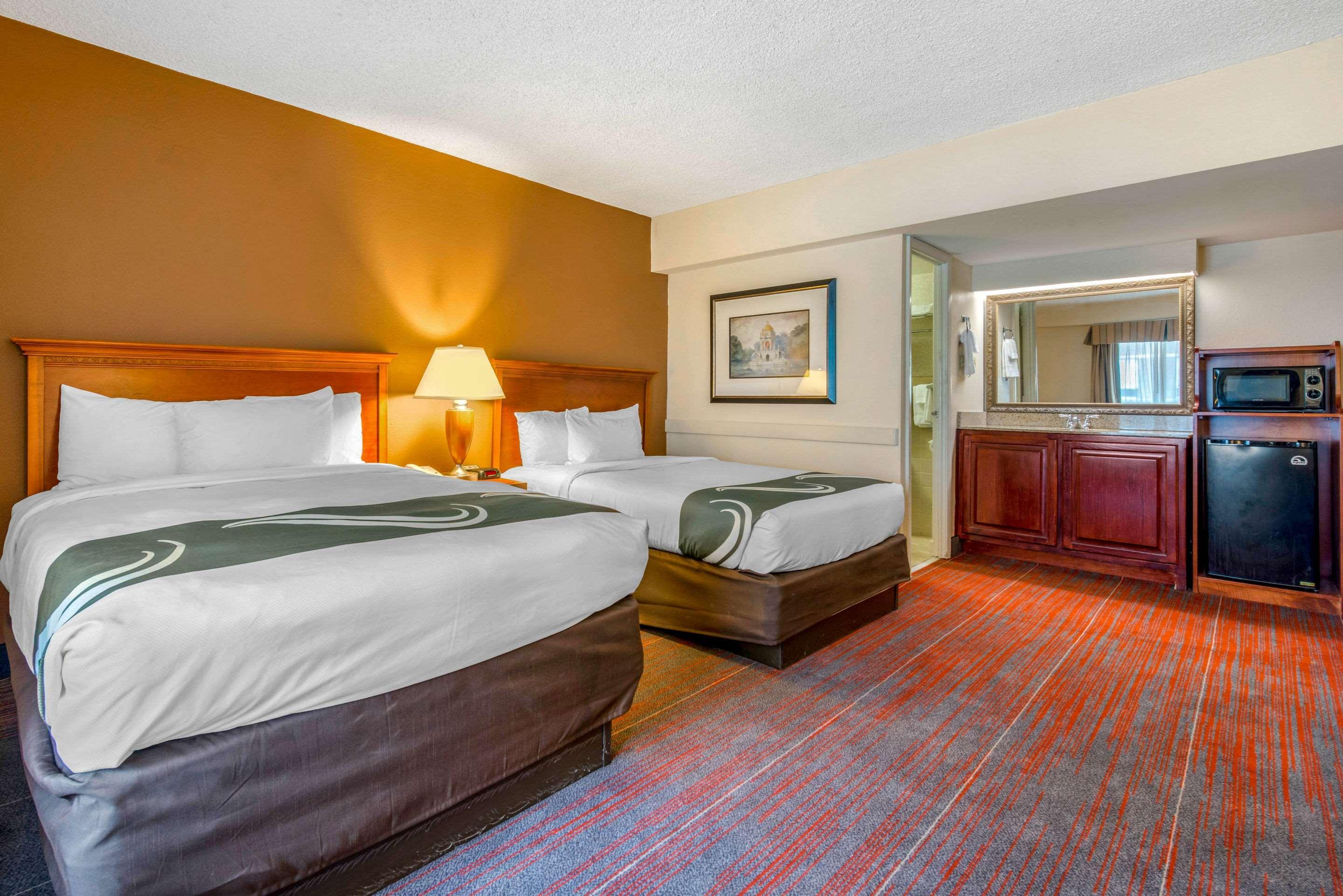 Quality Inn Savannah Historic District Екстериор снимка