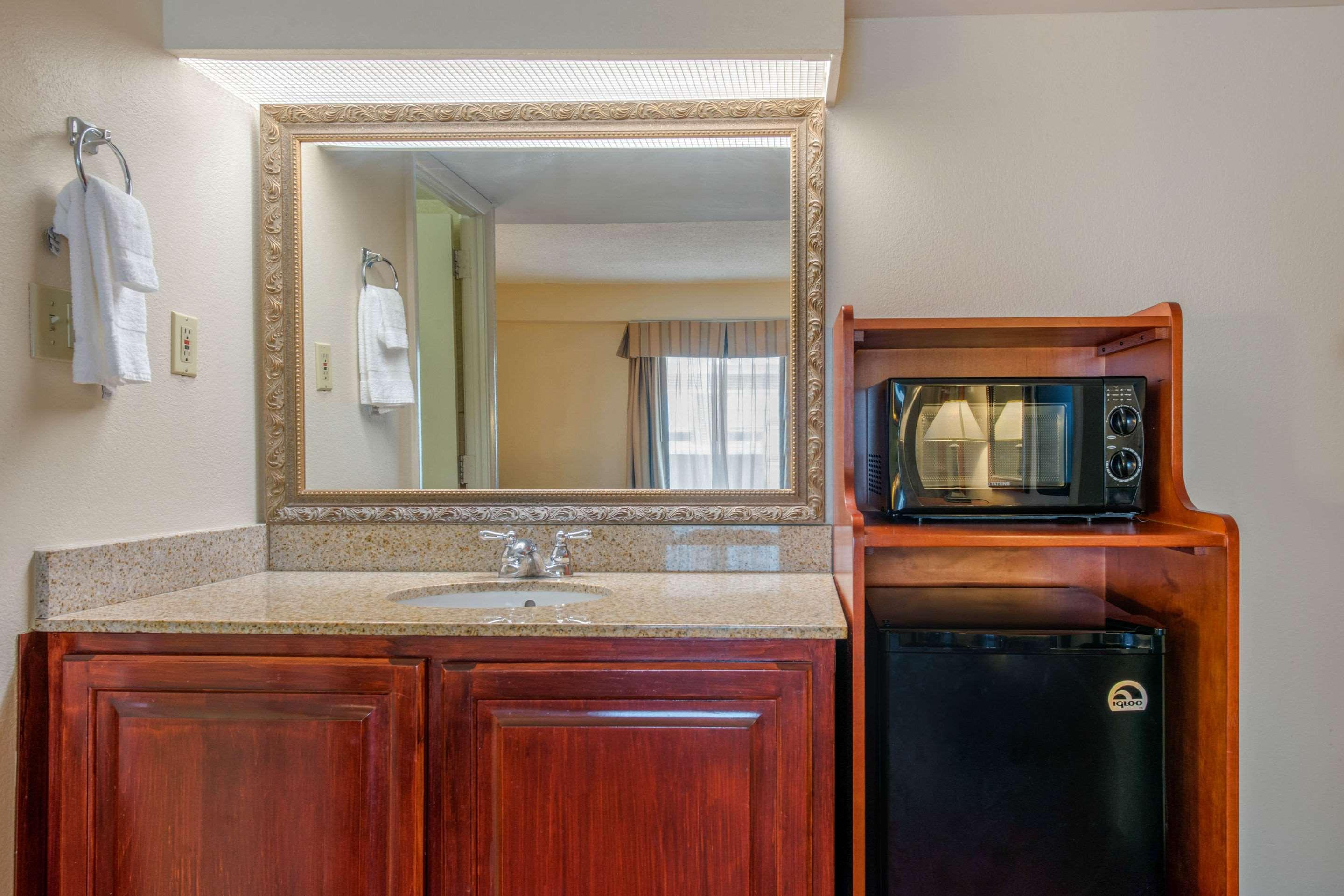 Quality Inn Savannah Historic District Екстериор снимка