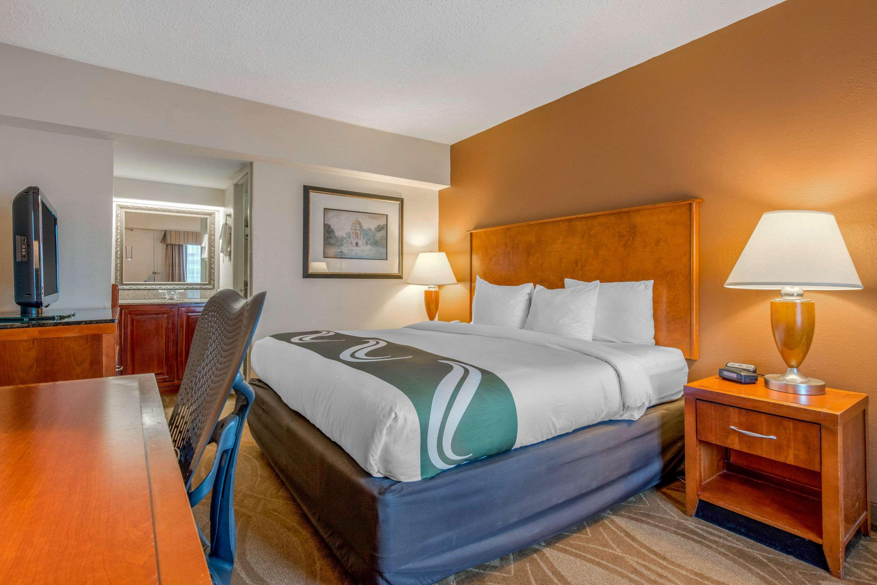 Quality Inn Savannah Historic District Екстериор снимка
