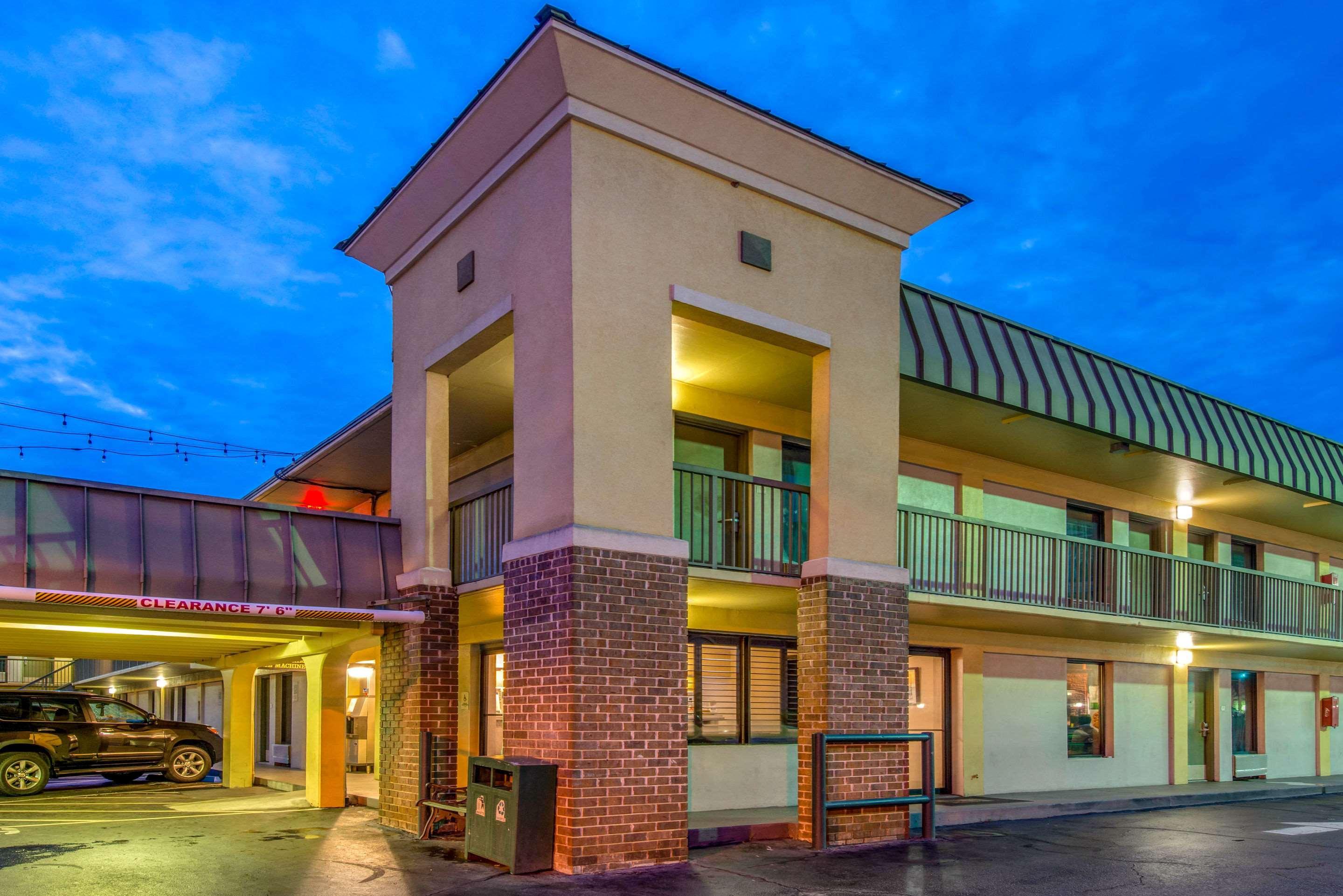 Quality Inn Savannah Historic District Екстериор снимка
