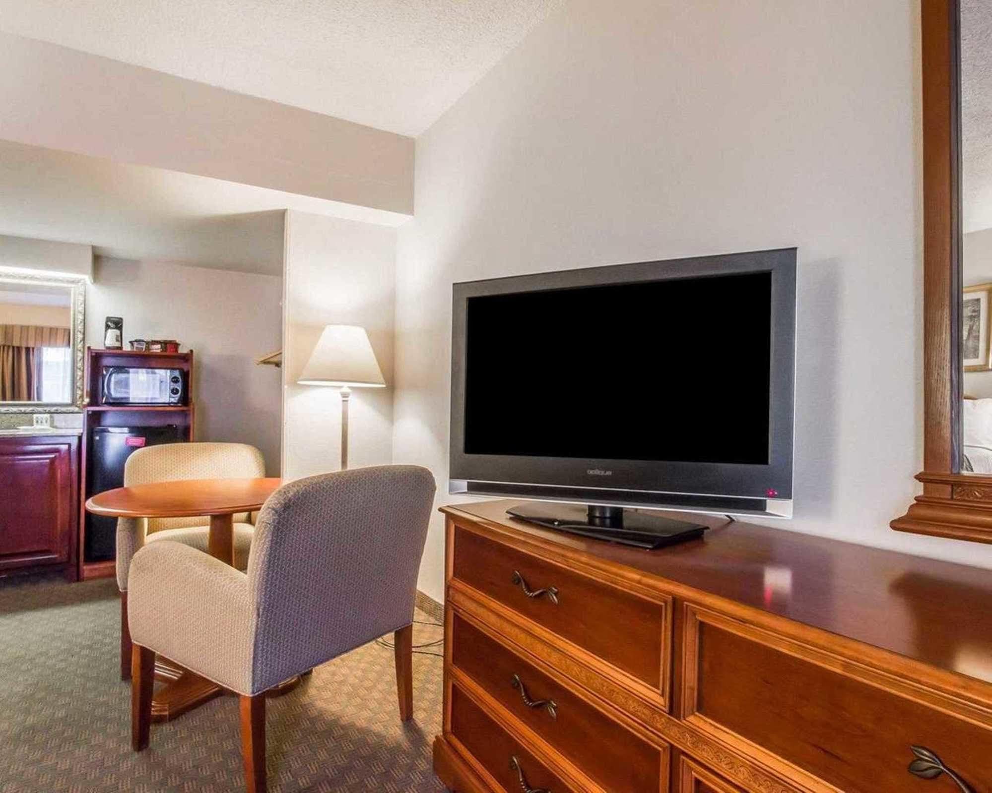 Quality Inn Savannah Historic District Екстериор снимка